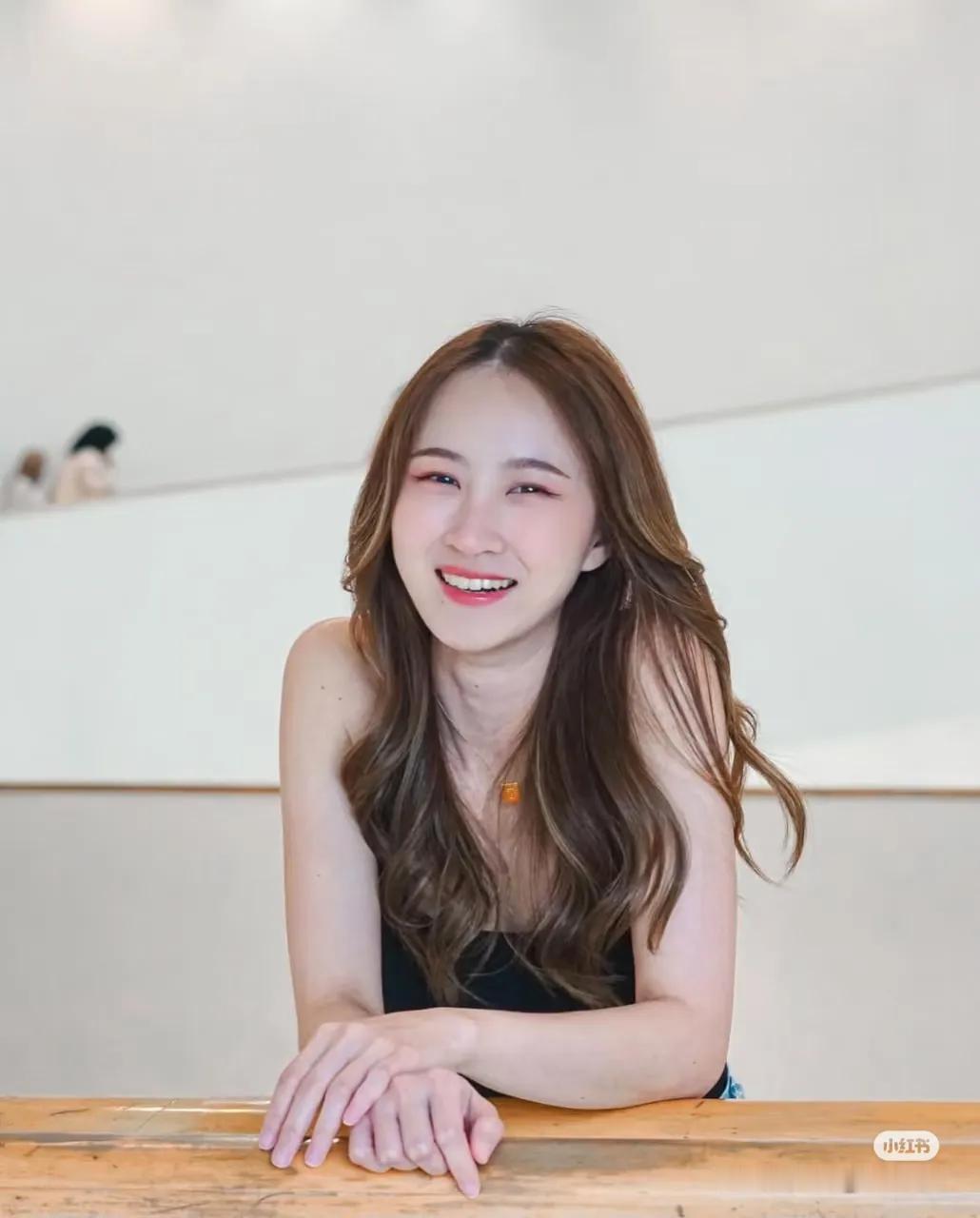 话说大马近几年就推出了许多样靓身材正，气质也相当不错的新晋博主，而蜜优就是其中之