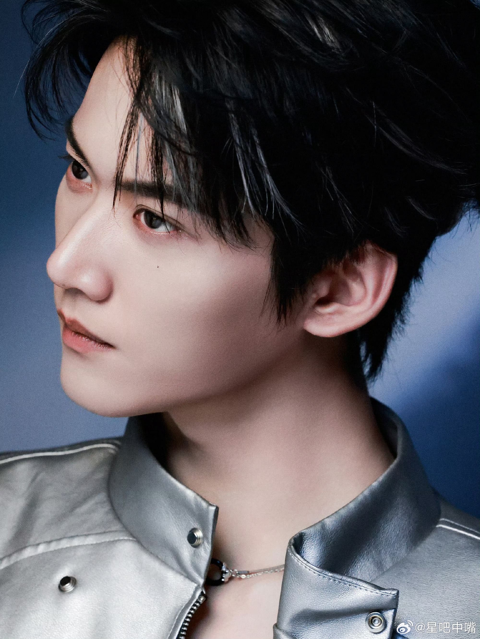 等风热吻你 吃🍉腾讯现代偶像剧《等风热吻你》领衔主演：周柯宇  孔雪儿特邀主演