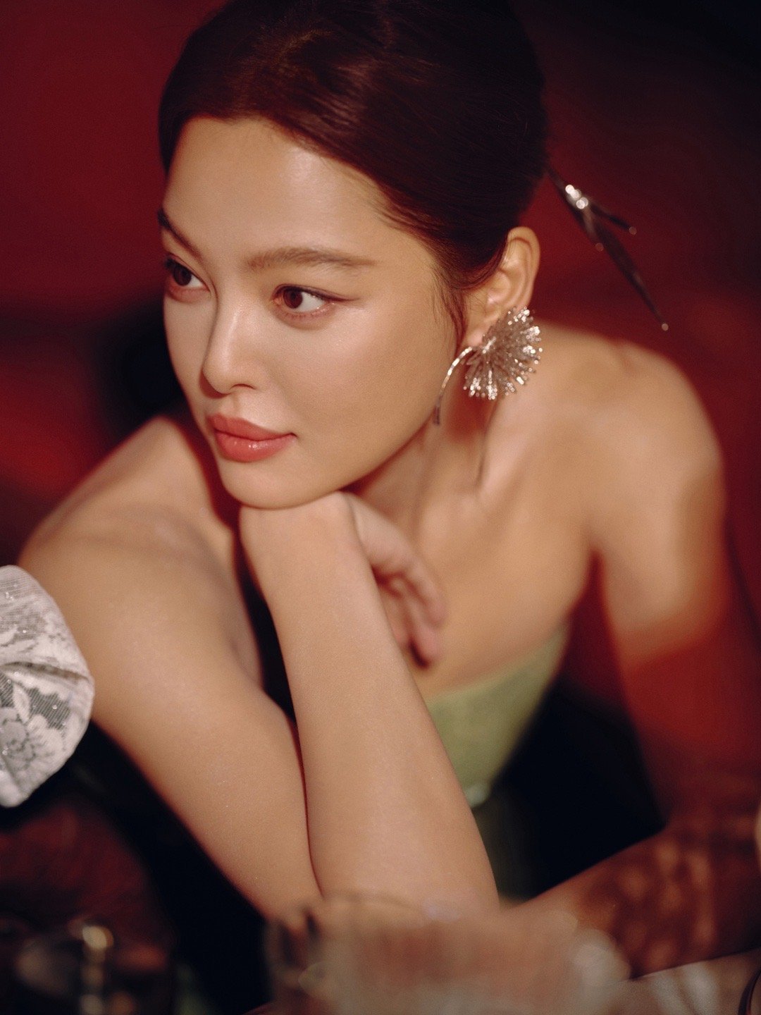 辛芷蕾 × 新春大片❤️🔥姐今日一袭M Essential 26马年新春系列新