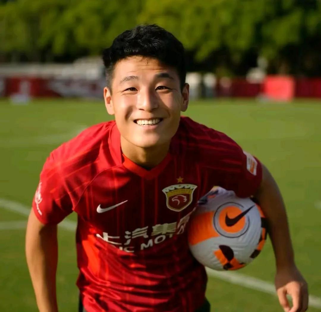 把中国男足历史最强11人选出来，是不是能早早上岸，直通2026美加墨世界杯?
阵