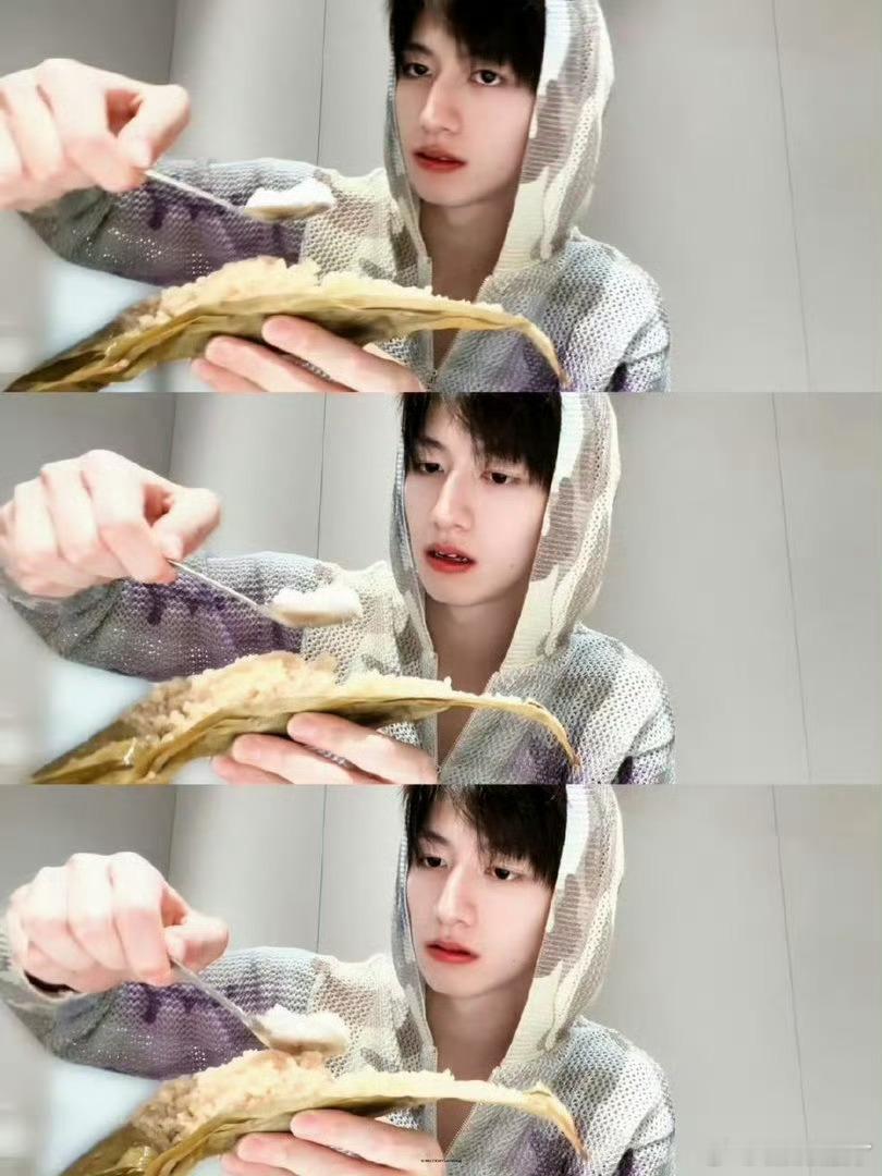 朱志鑫吃粽子配致死量白糖我嘞个豆，朱志鑫加入致死量的白糖，看着都齁甜 