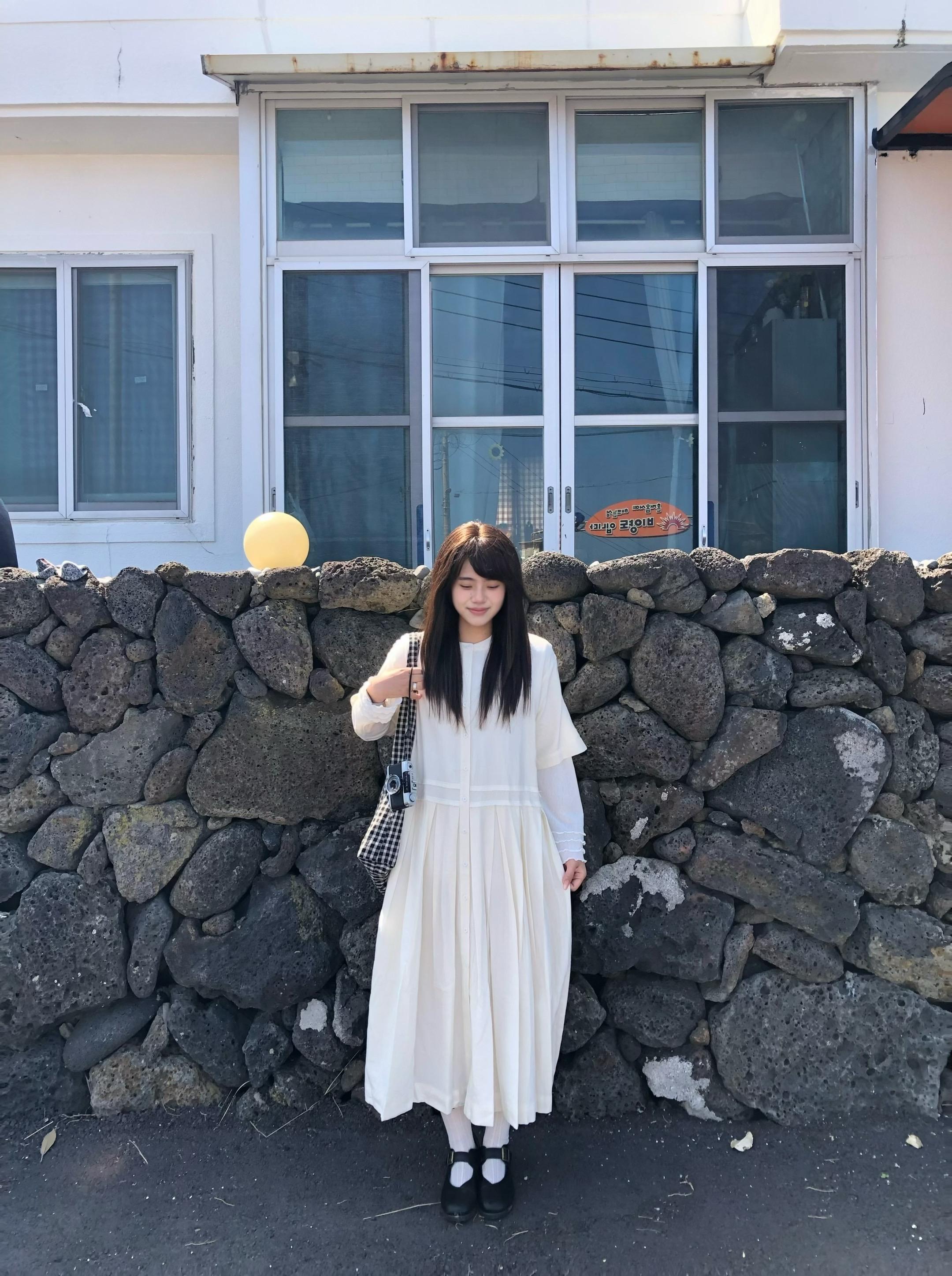 我想一直游，一直游到海水变蓝。