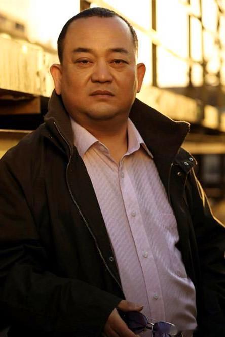 上海还有两位一直演各种配角的老演员，宗晓军和张国庆。两千年之后上影厂和上话大批优
