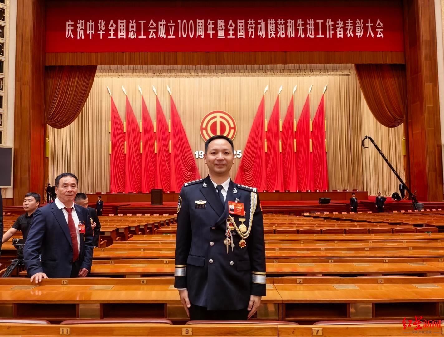 【#打拐英雄胡祥雨获全国先进工作者称号#：这是鞭策，更是新的起点】#胡祥雨回应获