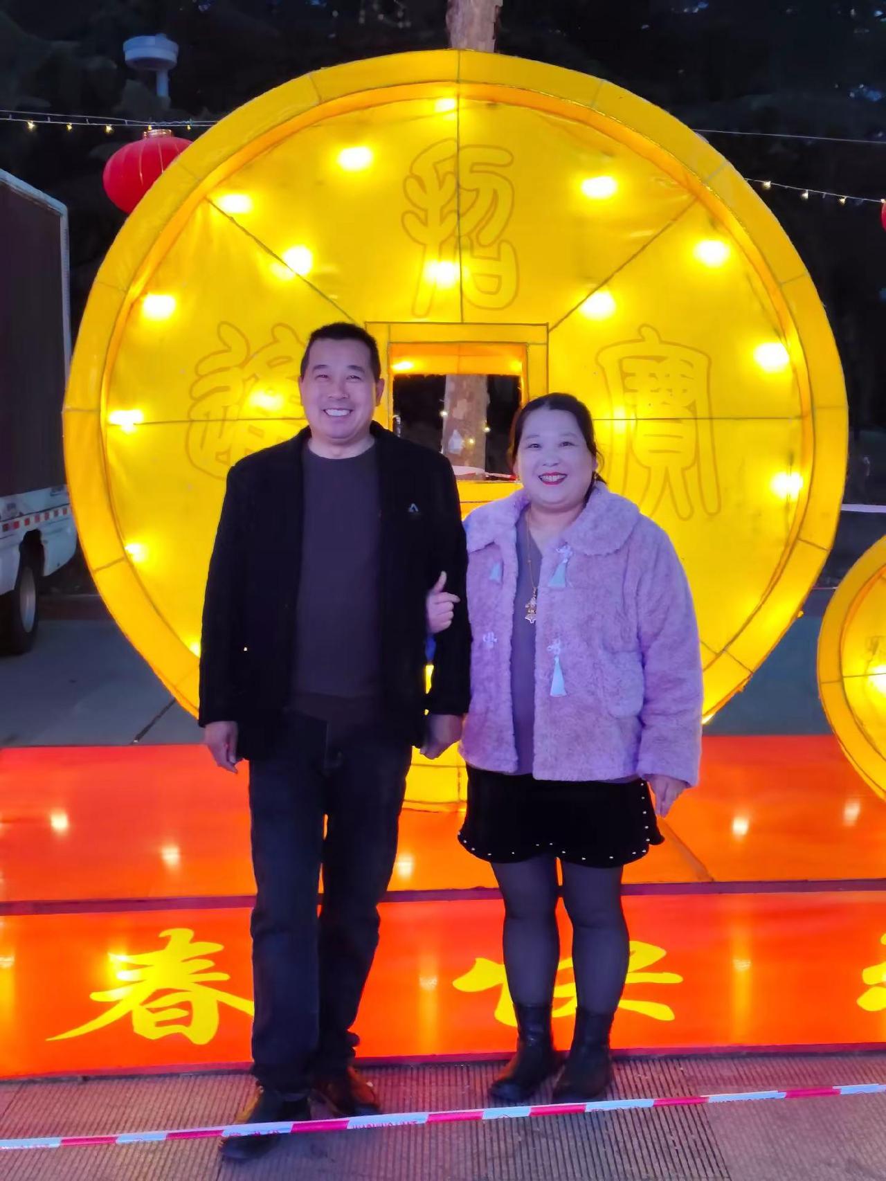 初八，祝家人们平安喜乐，顺顺利利，发发发