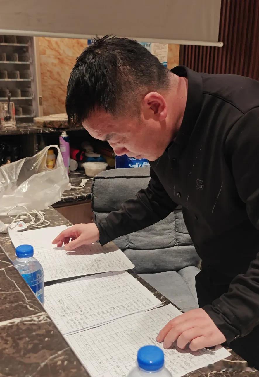 刚花210万把酒店装修完，湖北这个老板转头就说不对外营业了，当地政府：不能让他亏