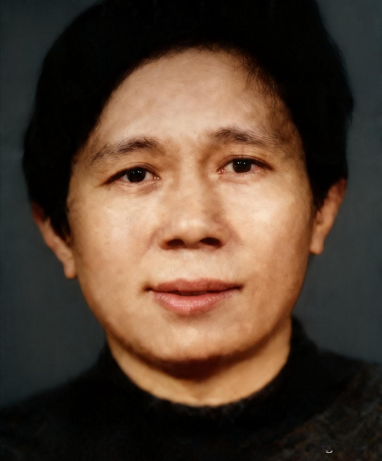 陈应松，湖北荆州公安籍作家，1956年1月生，武汉大学中文系毕业。出版有长篇小说