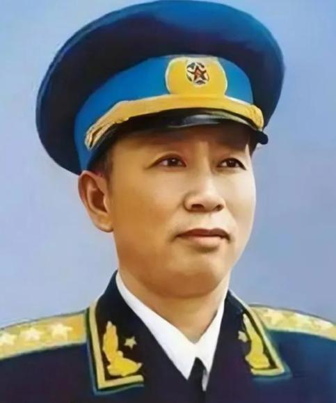 1965年，55岁的刘亚楼因为操劳工作，英年早逝。离世前，他叮嘱小自己15岁的混