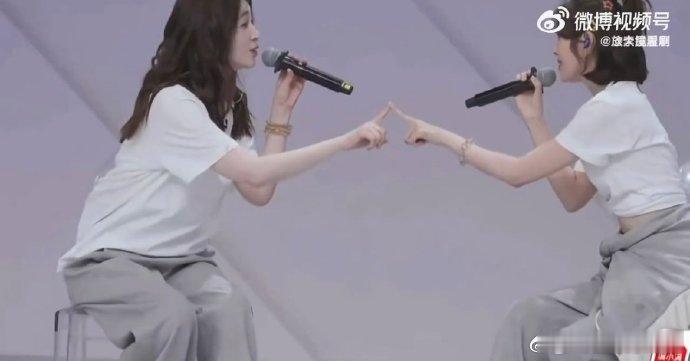 谢楠表情 母爱如山乘风2026谢楠的温柔藏不住，脸上的笑意与坚定，都是母爱最好的