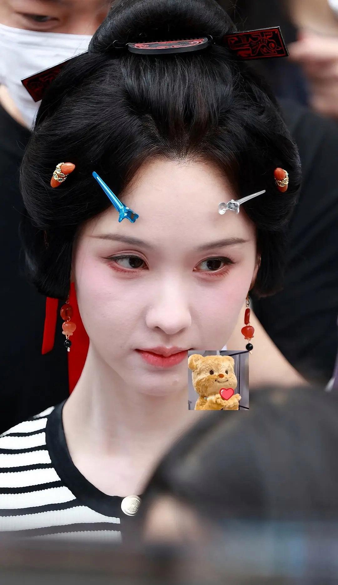陈都灵《翘楚》的今日出妆！这个镜头也太高清了 ​​​