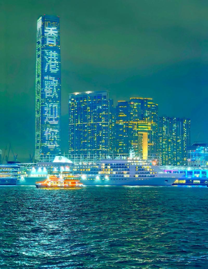 最新全球财富管理报告显示，香港资产管理规模在2023年末升至约4.2万亿美元，首