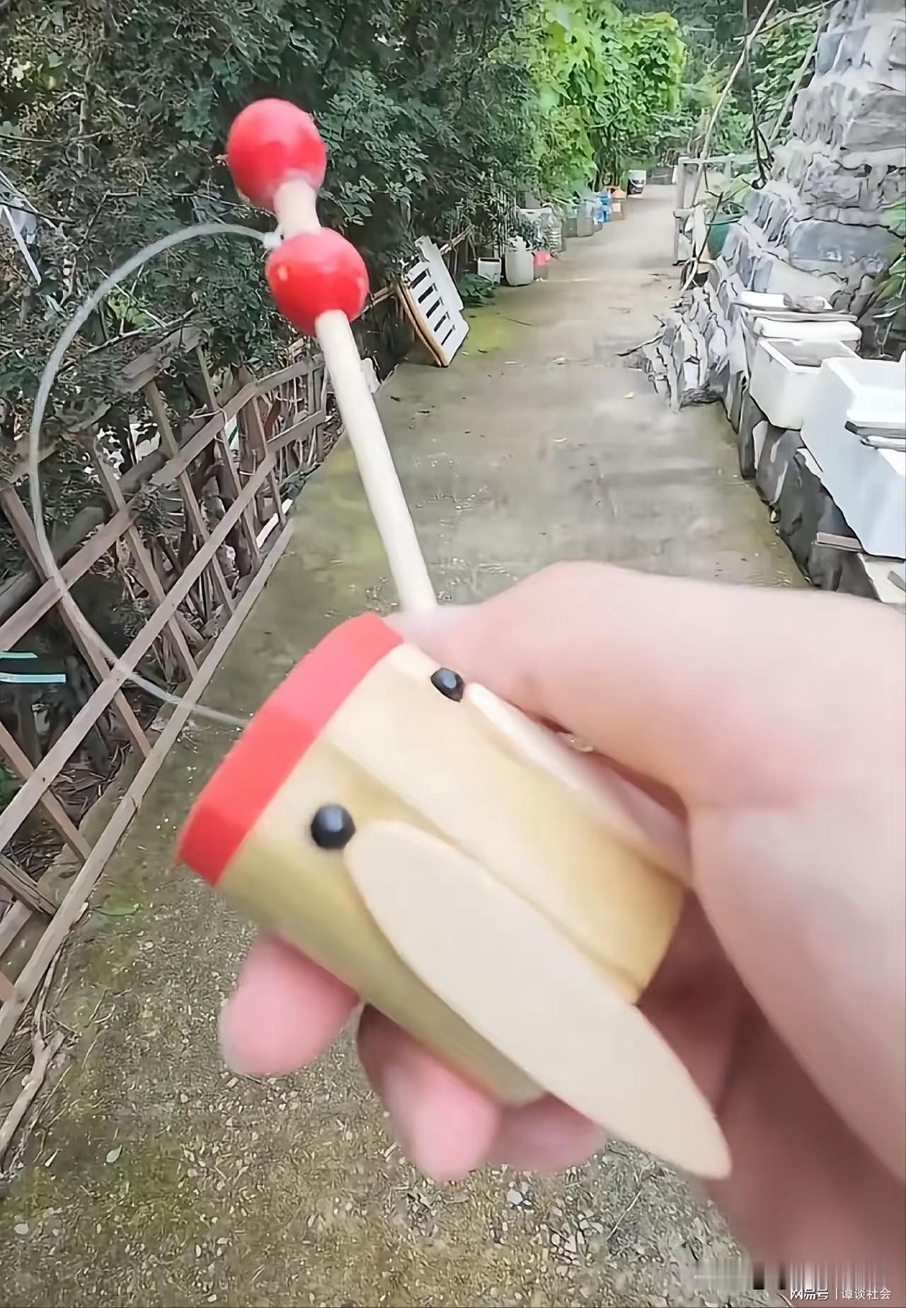 华为的品牌形象不是一个小小的竹知了玩具可以影响地了的，美帝禁令都没做到，竹知了当