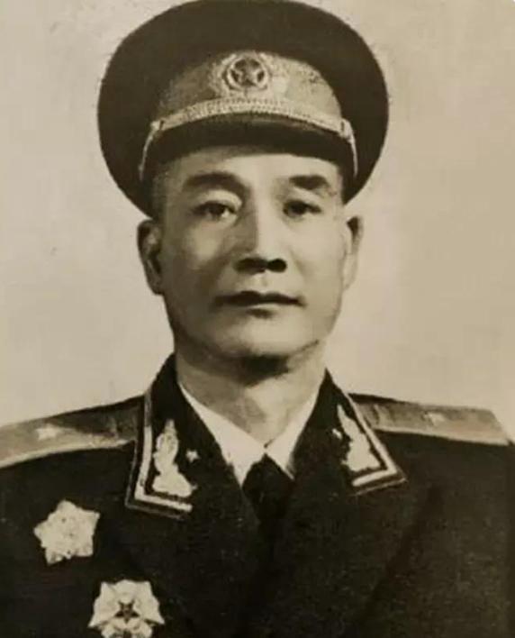 1950年，解放军军事学院初创，百废待兴。卫生部长李治为经费设备发愁，然而，当他