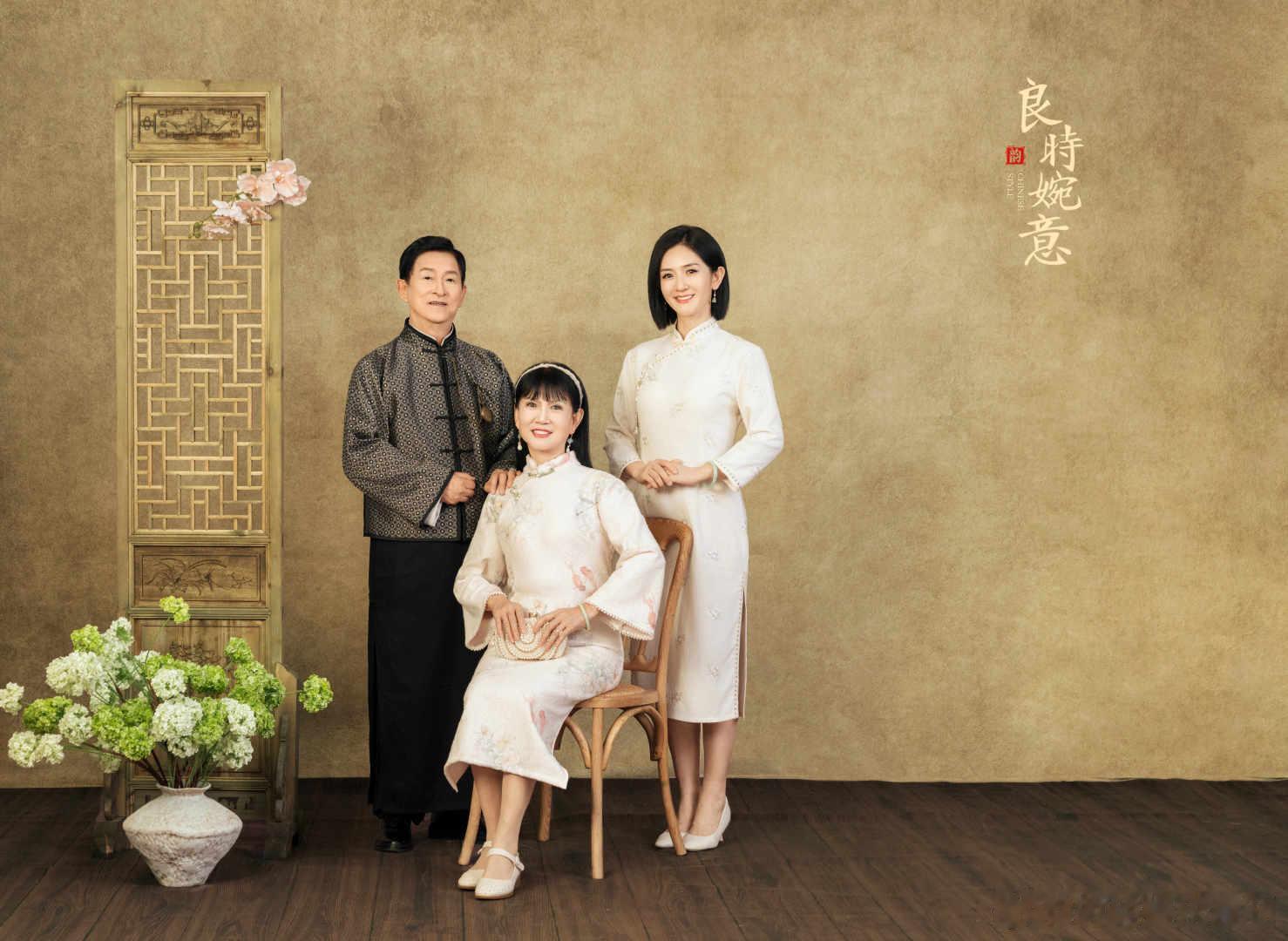中国妇女报专访谢娜 看完谢娜的专访终于懂了她的温柔！舞台上是 “太阳女神”，生活