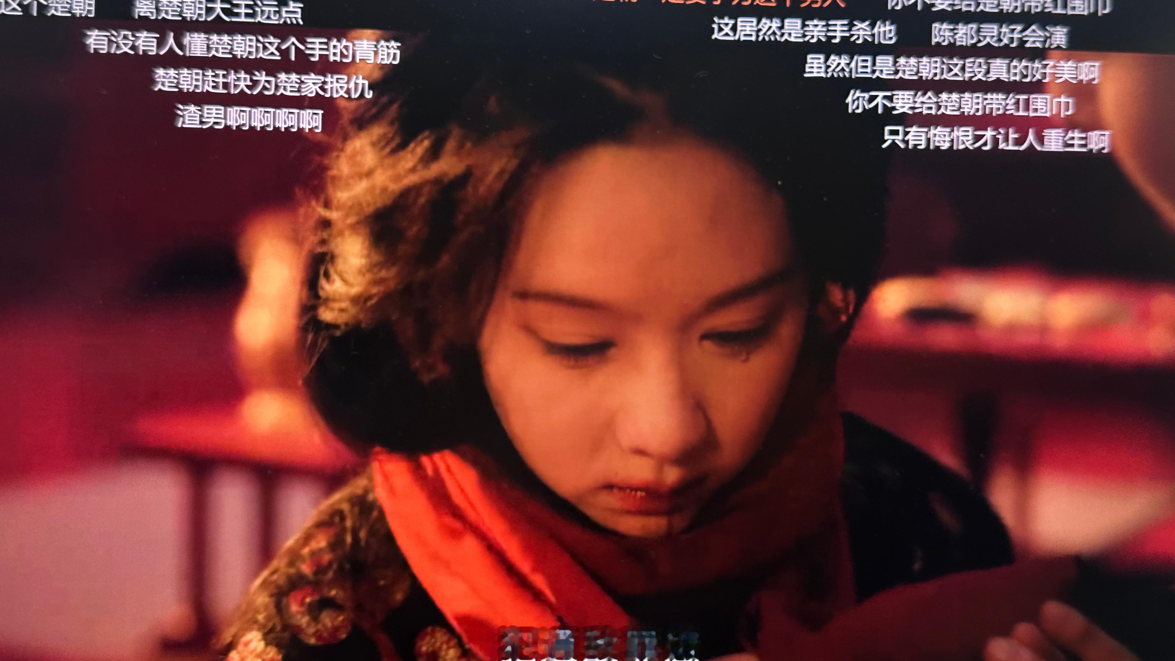 老嘟好萌啊被勒死跟围围巾一样表情好懵懂 
