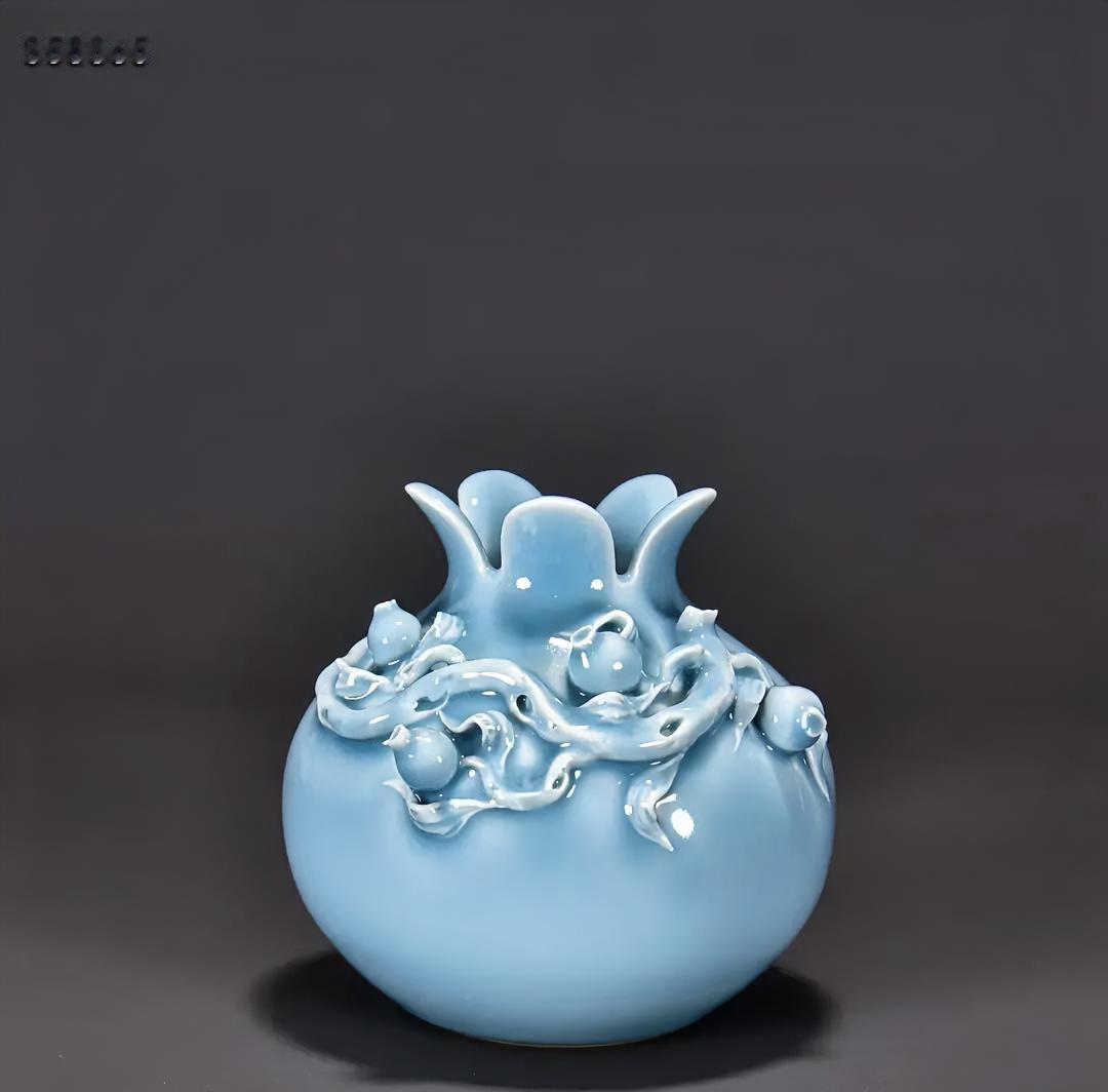 谁懂啊！这老物件我瞅着像个谜！
家人们谁懂啊！我翻出个老物件，看着怪模怪样的，个