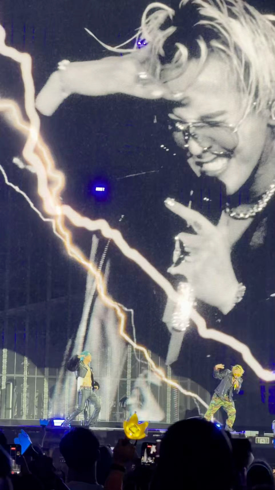 我朋友太会拍了，每张都好帅 ​​​