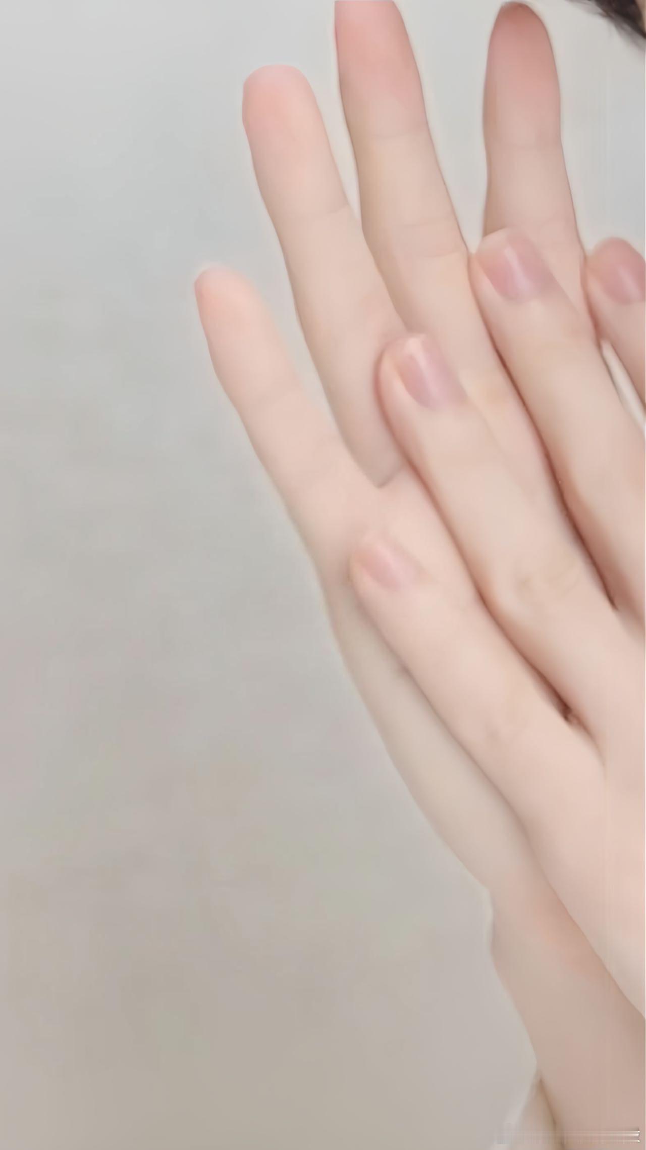 成毅哥哥你不要再考验我了，我承认我对你的喜欢无可自拔不得不说多芬太会拍了，这个金