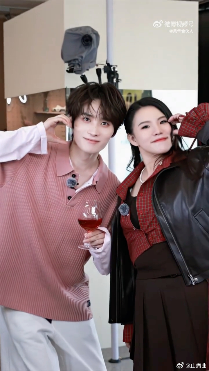 谢依霖上综艺吃得真好风华合伙人本来想看看潮饮店怎么经营，结果被谢依霖的干饭日常圈