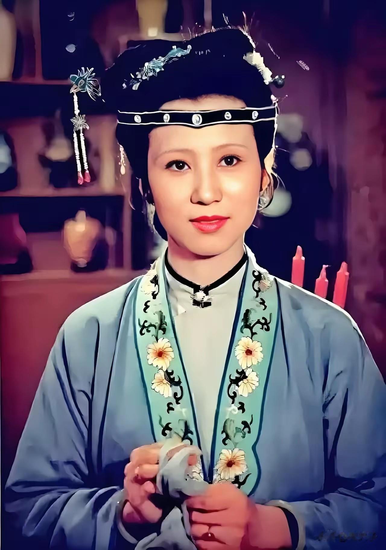 中国影视人物第1431位，孙梦泉
1977年，她毕业于北京广播学院表演系。
她参