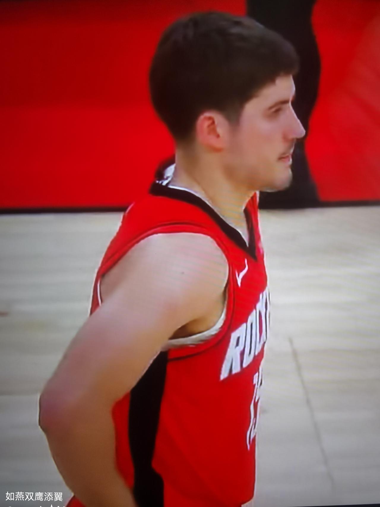 以谢泼德为核心怎样？

         最近小谢打得越来越好！有人总结，本赛季