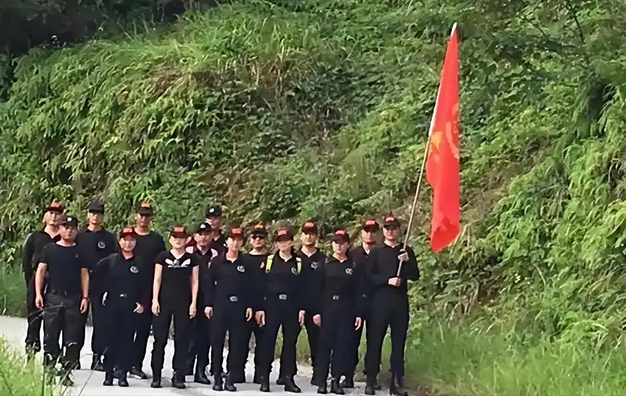 广西洪灾救援，不到24小时全国救援力量全部到位。
这次广西遭遇强降雨引发洪灾，全