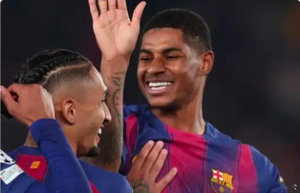 拉什福德本赛季在欧冠参与6球 成为欧冠进攻端表现最亮眼的球员之一从曼联租借至巴塞