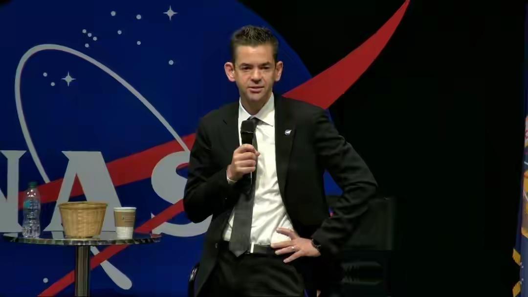 NASA局长罕见表态：中美载人登月竞赛胜负只差数月，中国载人登月终将实现:
 