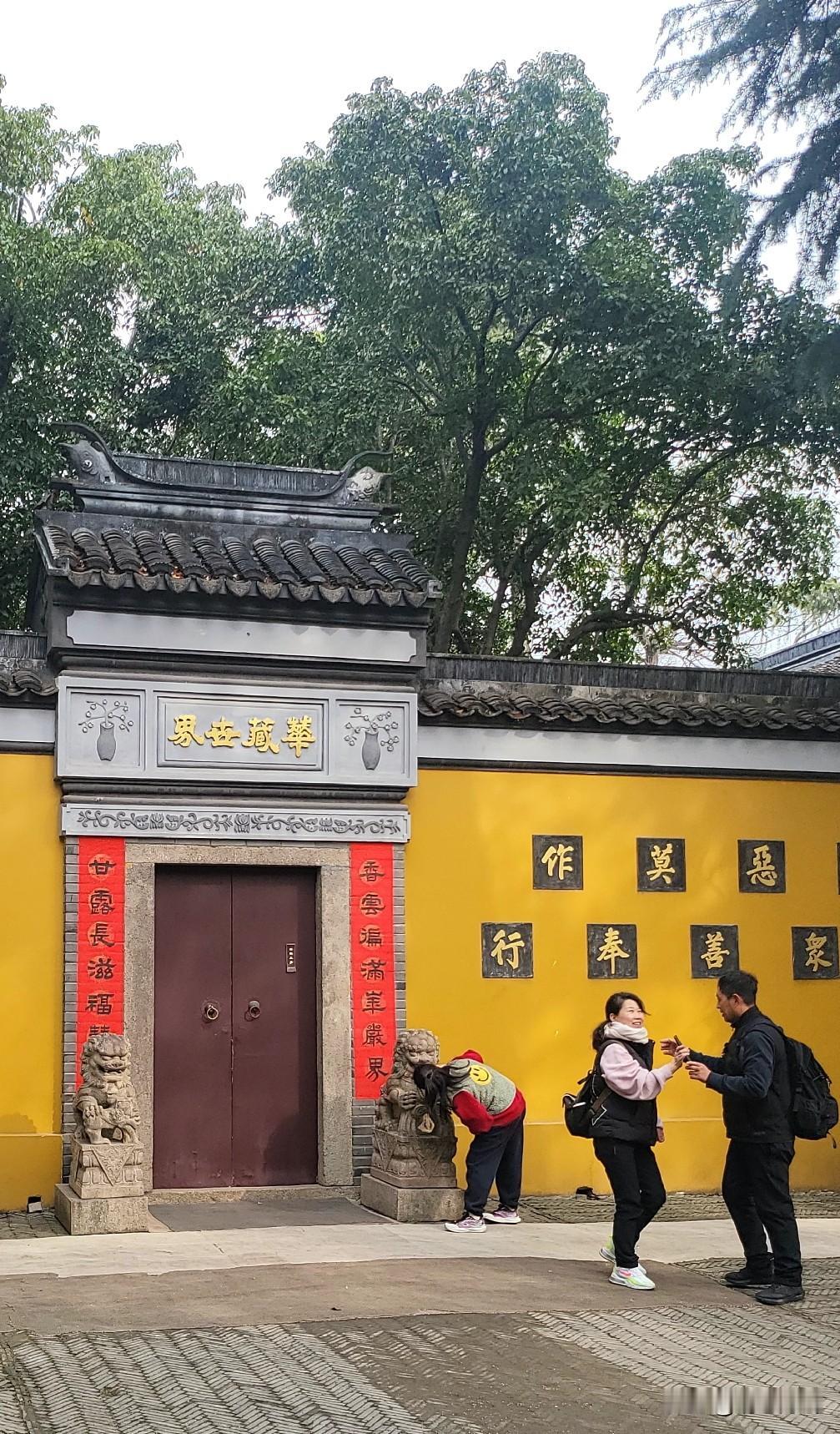 黄昏恋中的尴尬（四十一）

再婚我找了一个老伴。两个人在一起生活了半年多，生活中