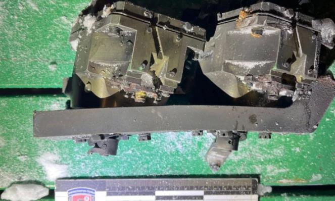 令人震惊，乌克兰居然回收了俄罗斯发射的“榛树”中程弹道导弹残骸，目前基辅捡漏收集