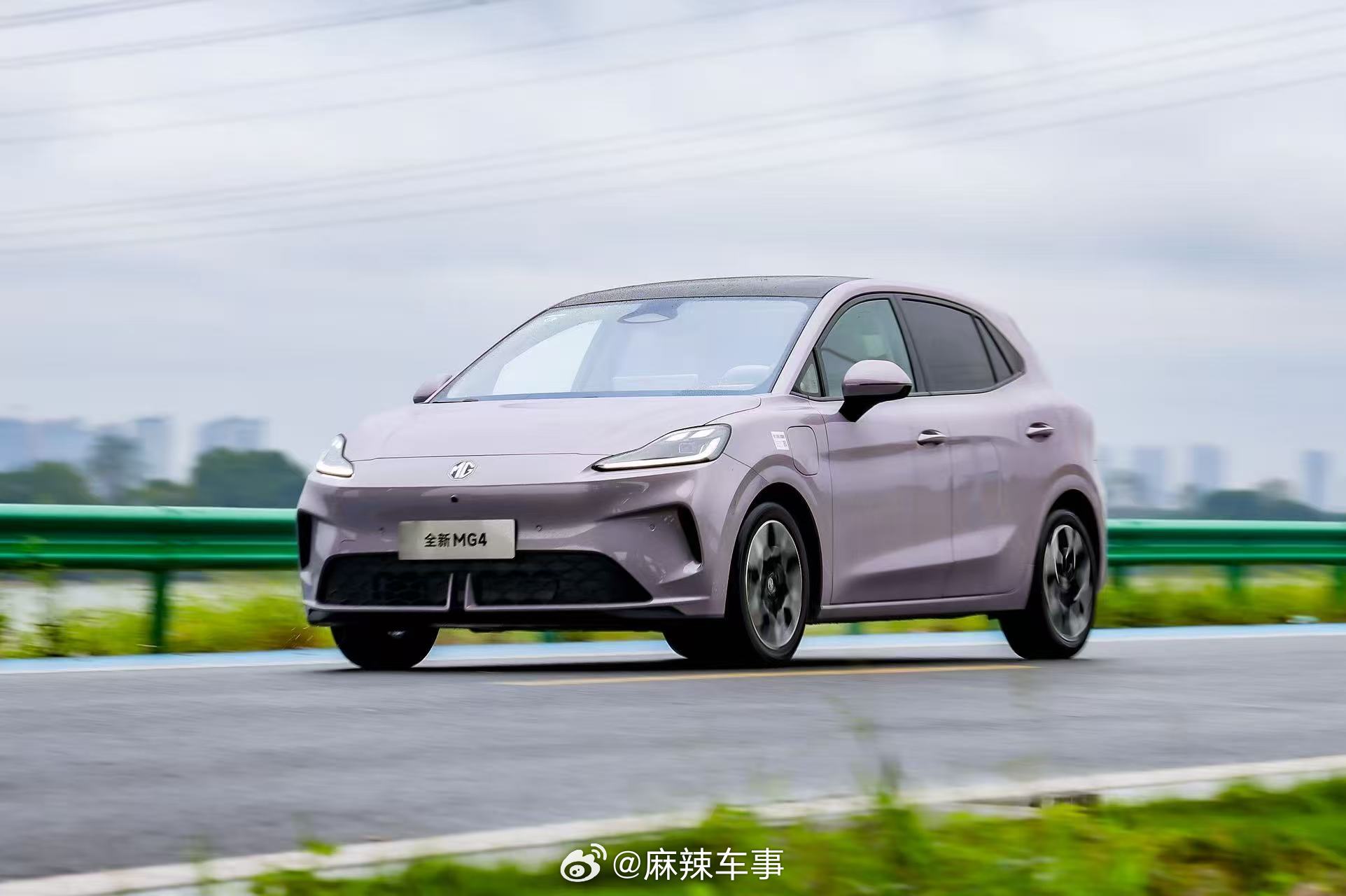 2025年车市是真的卷，上市新车超过了150款，看着选择丰富，但能真正稳住销量、