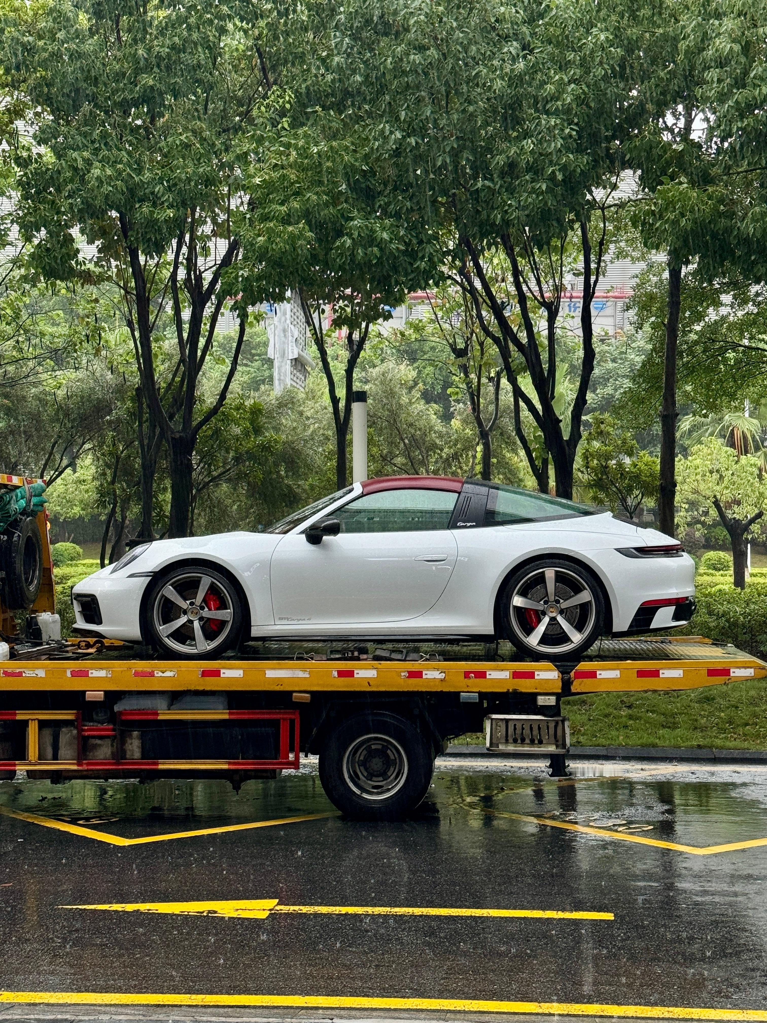 回锅肉Targa顶着大雨就来了udg梦想车库我与汽车的日常  ​​​