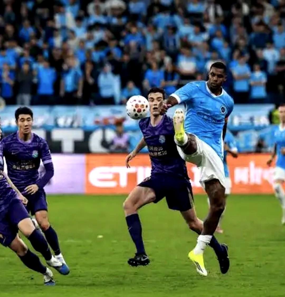 天津津门虎这开局，真是绝了！

开赛就背着负10分，三场比赛踢下来，一个球都没进