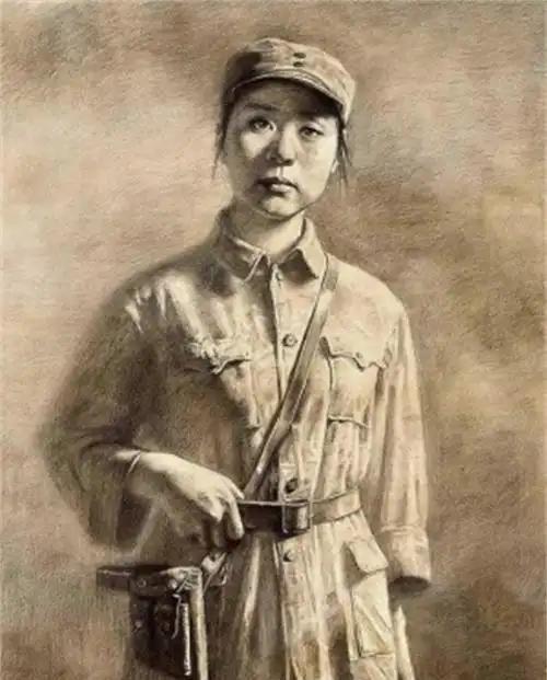 1940年，山西山坡，25岁女战士江涛即将被阎军枪决。敌首突然捏住她的脸：“小姑