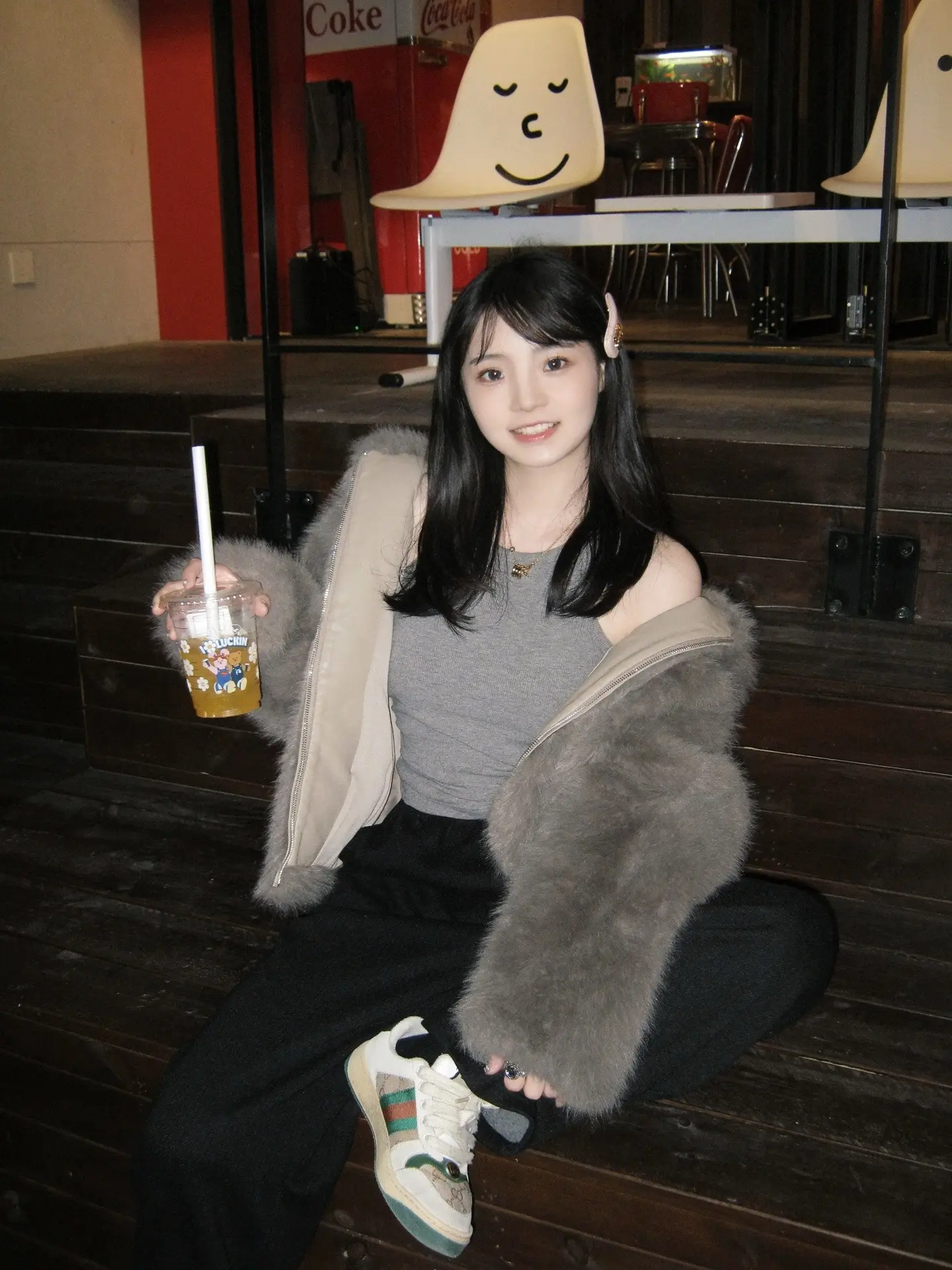 春天是她最爱的季节。