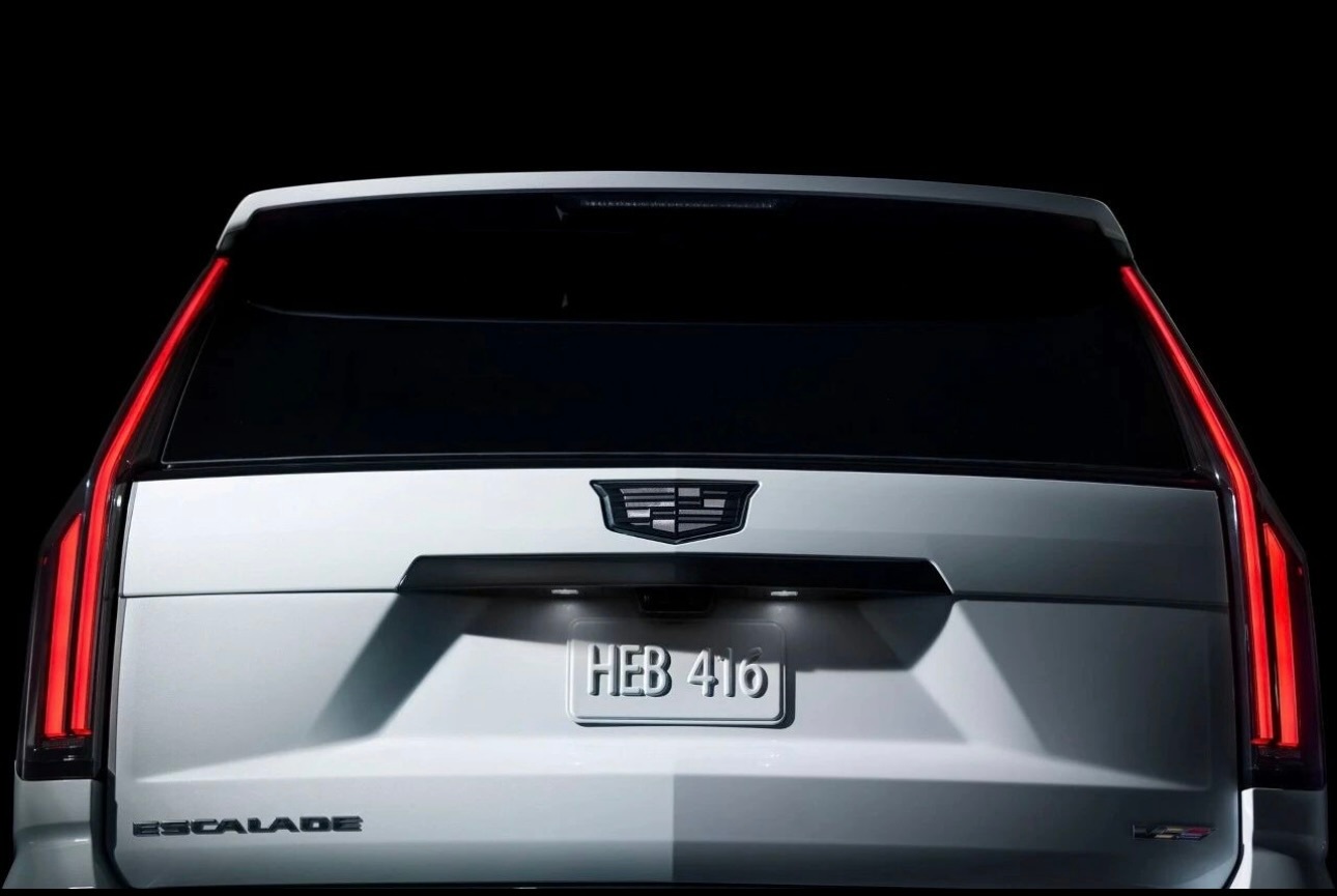 为庆祝品牌125周年，凯迪拉克推出2027款Escalade-V 125周年收藏