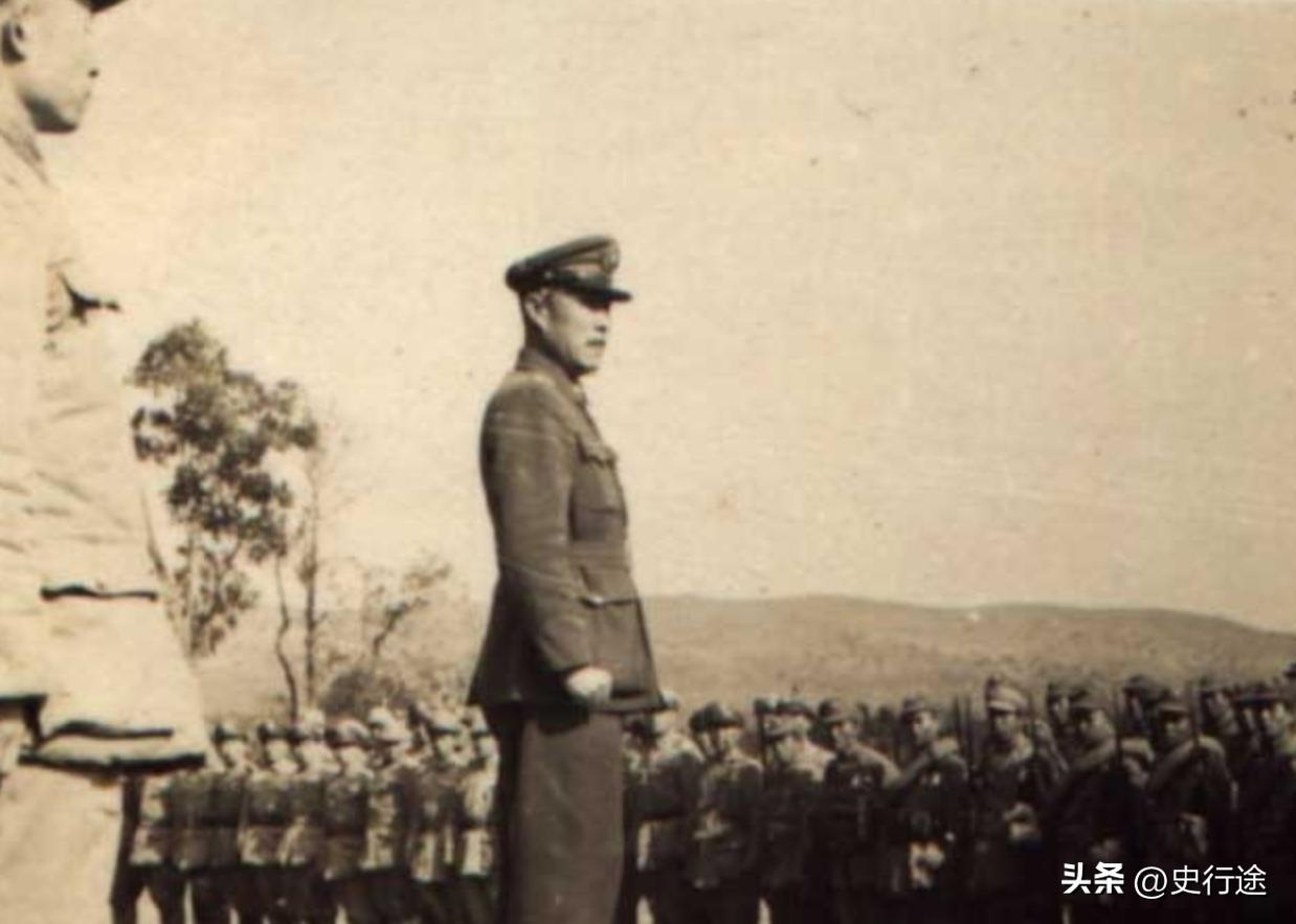 蒋介石：当了23年黄埔校长；
关麟征：当了2年黄埔校长；
罗友伦：当了4年黄埔校