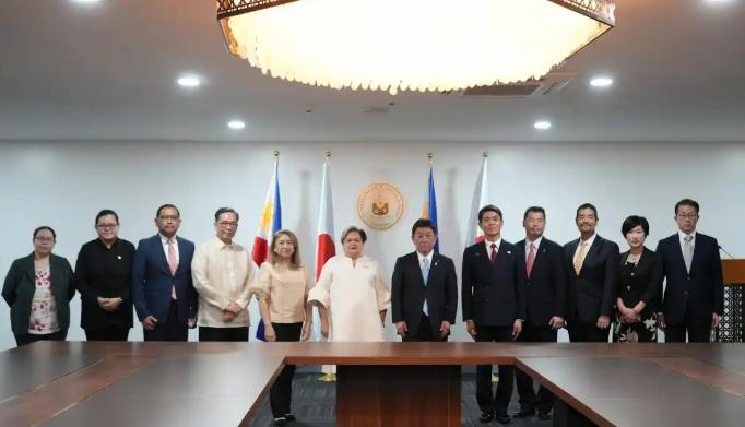 近两年日本疯狂加码印太战略，串联东南亚、南亚多国搭建围堵圈层，试图改写亚太地缘格