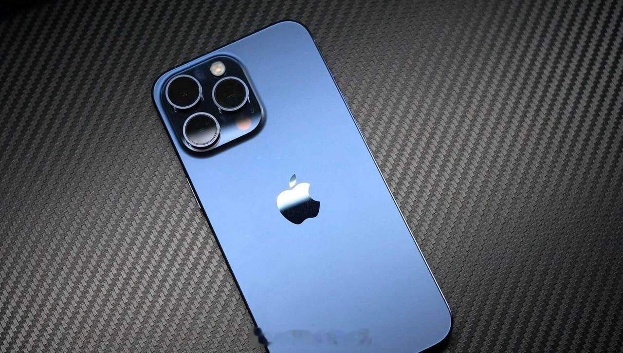 #iPhone顶配机型首次降到8000以内#iPhone 16出来之前这是要搁最