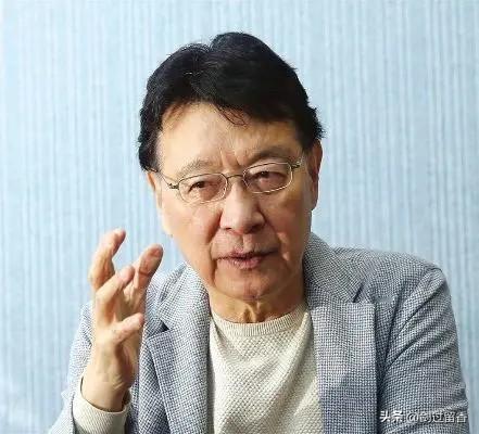 赵少康是怎么想的？竟然要民进党放弃823大罢免？可能吗？国民党里有这种想法的愚蠢