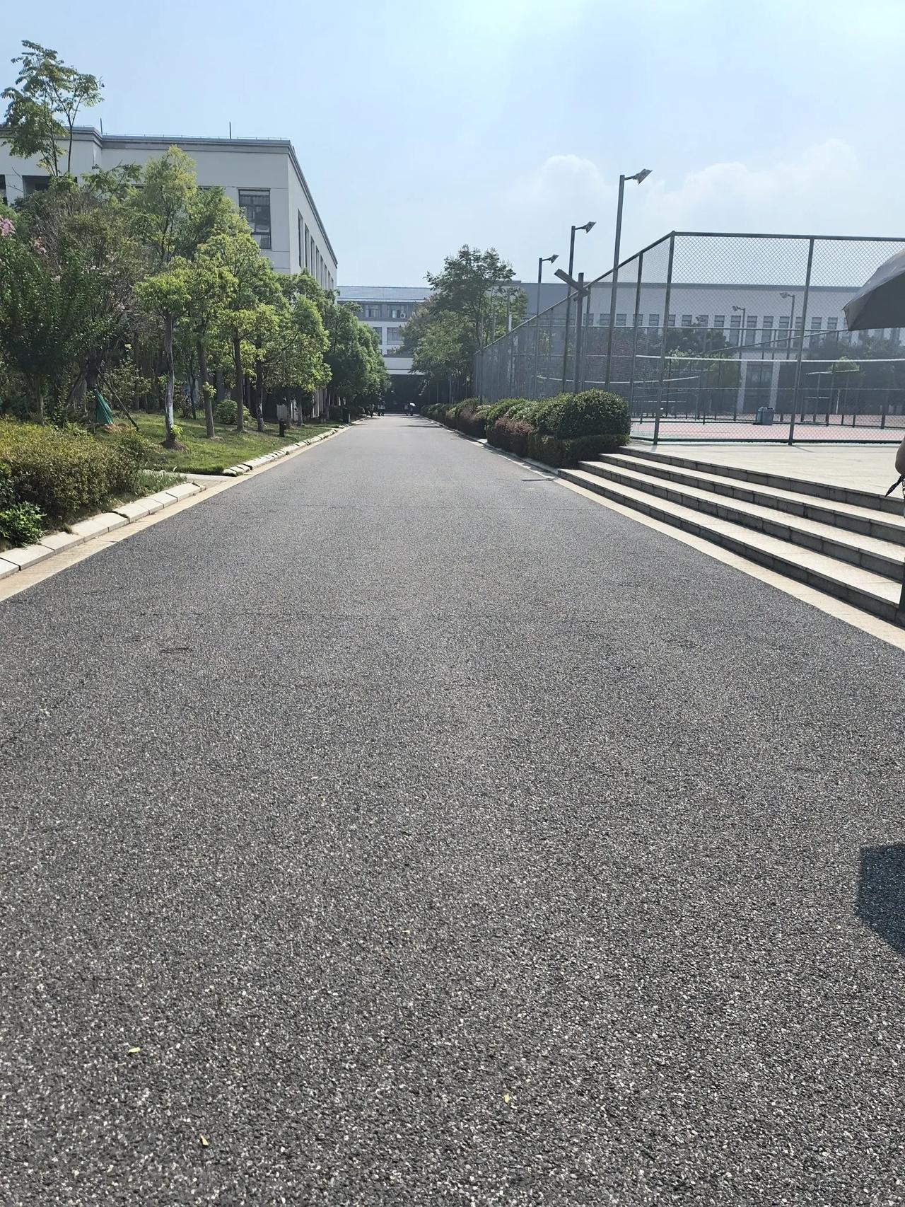 好长的一条路