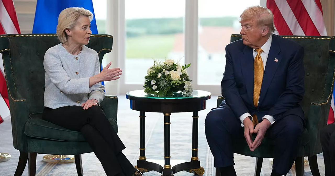 欧洲正站在一个十字路口。他们心里清楚，必须认真考虑那个曾经难以想象的选择：要不要