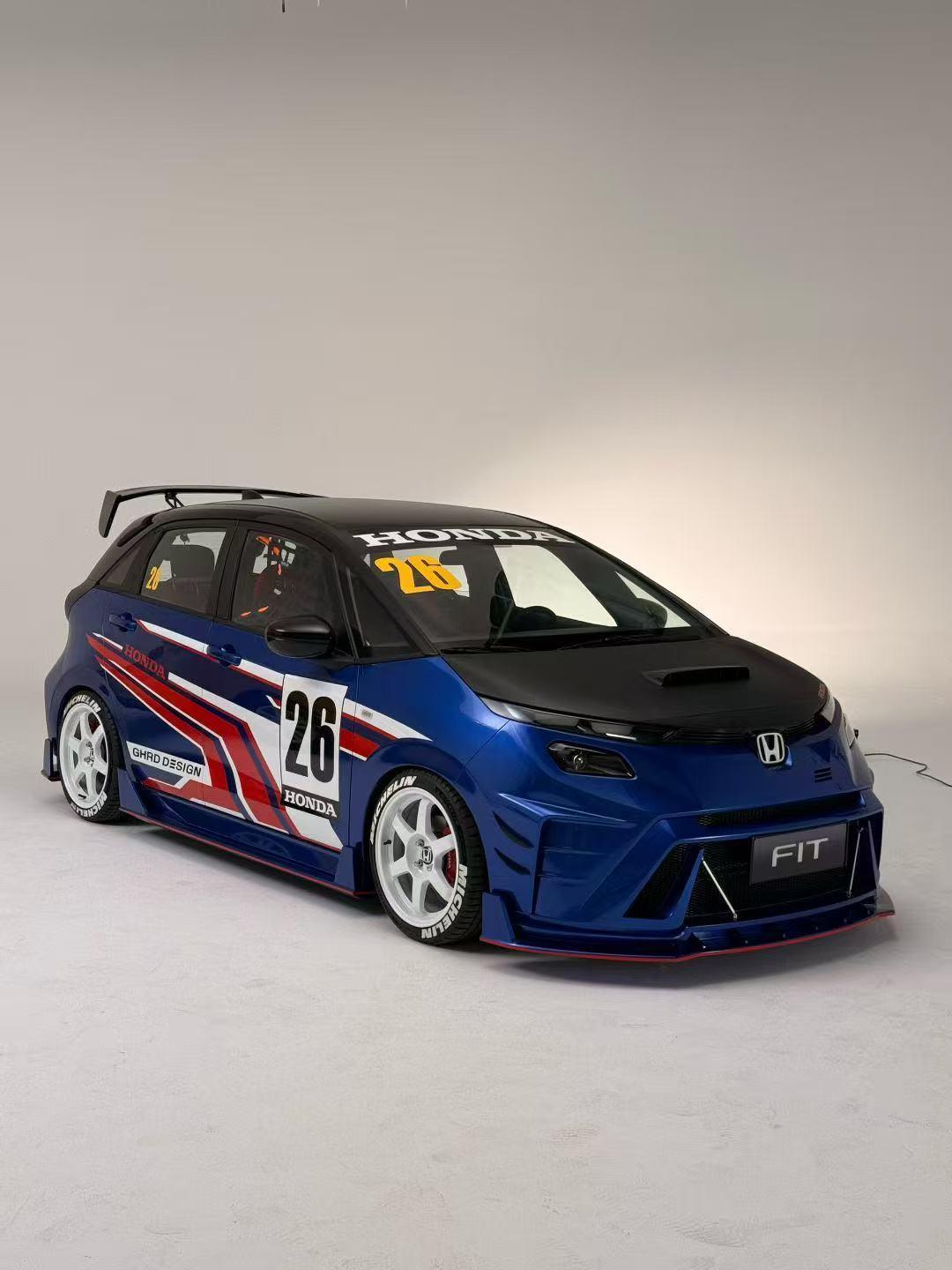 6万的价格还能享受发动机变速箱终身质保和10寸大屏，在合资车里真的不多。以前都笑