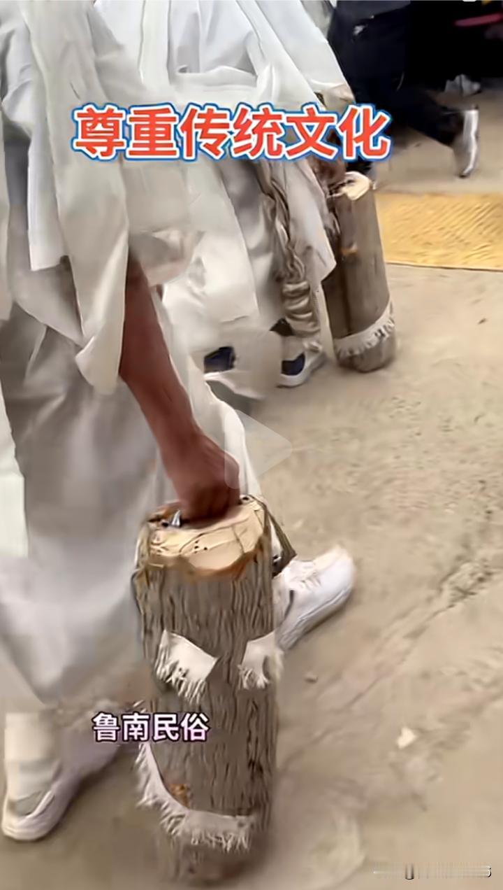 年前麦后，阎王爷收人。年前腊月初九，我姐夫69岁，夜间睡觉猝死的，今天大暑，我表