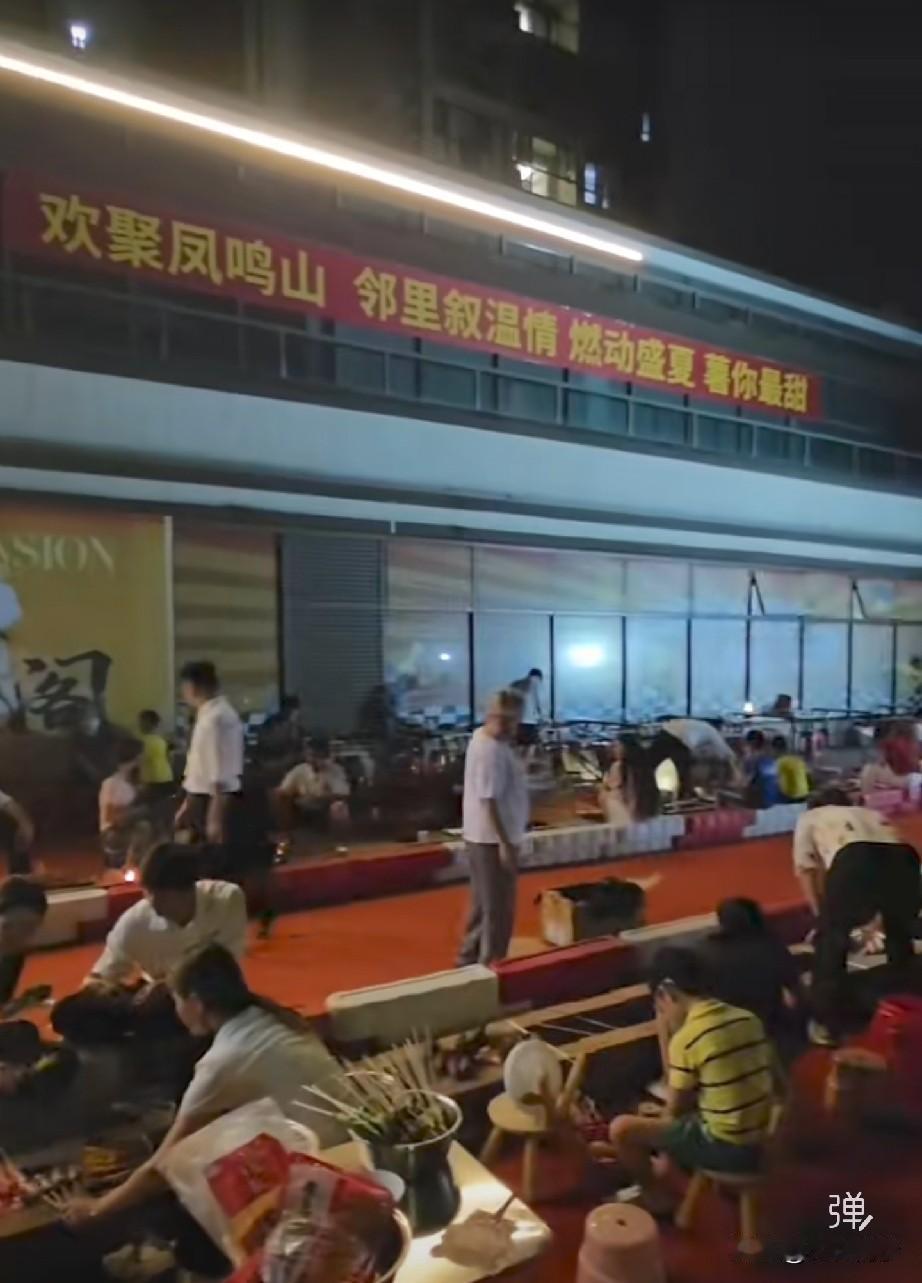 没想到当年暴雷的楼盘如今靠物业逆袭了！之前南沙住建部公布的南沙物业检查通报里面，