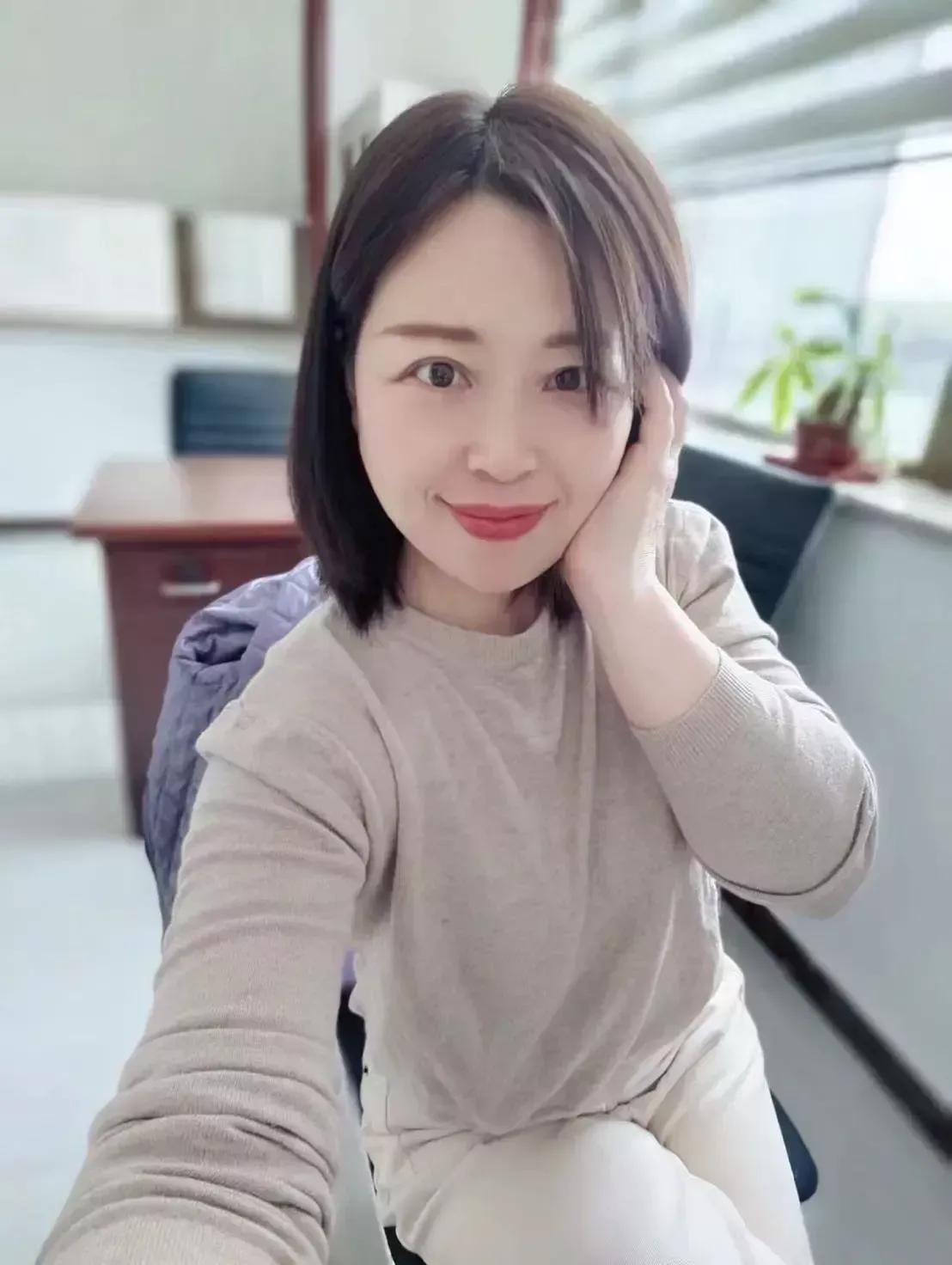 表妹今年27岁，今年过节准备和老公去泰国旅游，说是那边风景好气候好，亲戚朋友都劝