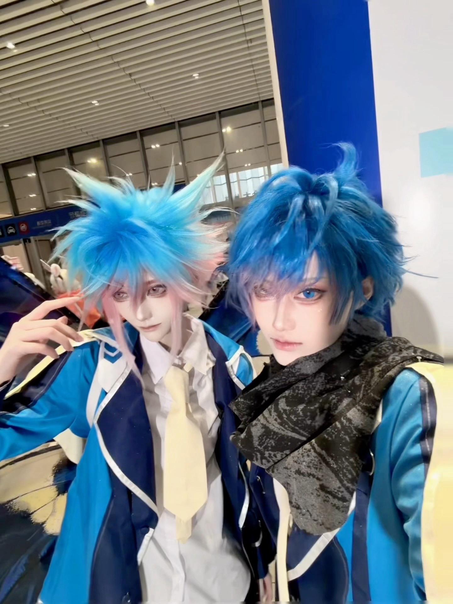 王冬一秒钟八个小动作～