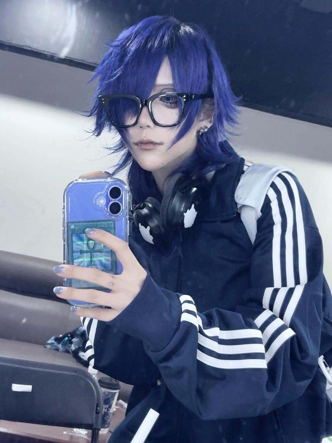 大家好我参加了ASA未来和松弥流歌的生日派对…🥳…女孩们生日快乐…！在后台不小