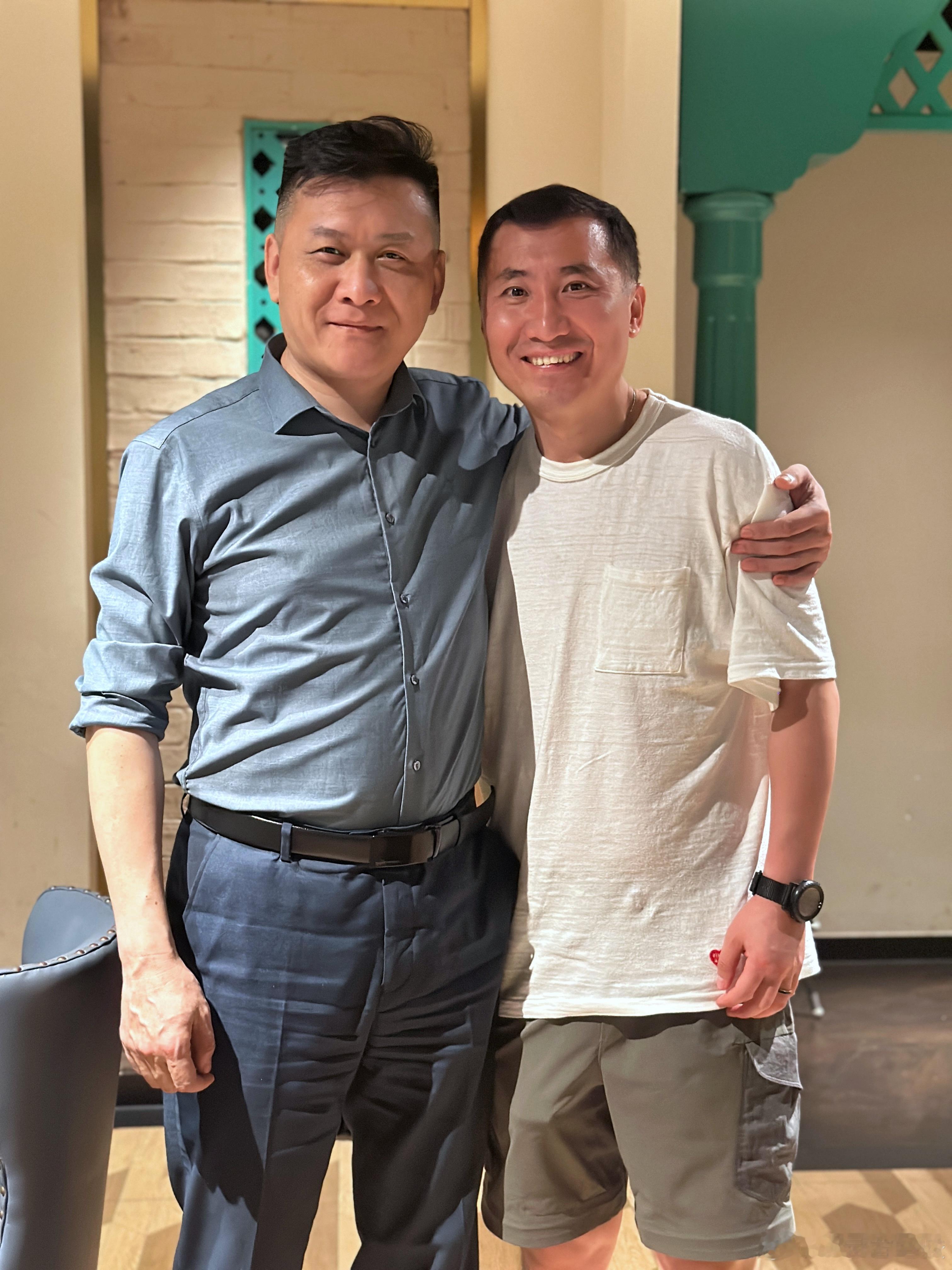 虽然相处起来可能只是平平淡淡的方式，却能给予我们最绵长的情意。那是似水流年中的一
