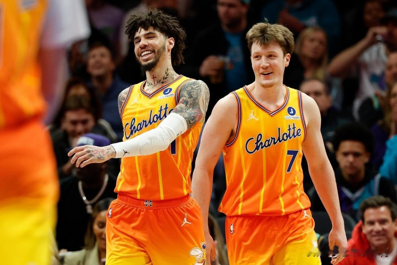 黄蜂能成为下一支雷霆队吗？
在雷霆成为联盟第一前，他们也只能排在西部第十。在接连